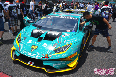 ランボルギーニ スーパートロフェオ モータースポーツ 鈴鹿サーキット