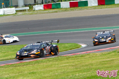 ランボルギーニ スーパートロフェオ モータースポーツ 鈴鹿サーキット