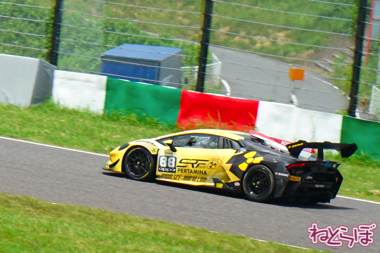 ランボルギーニ スーパートロフェオ モータースポーツ 鈴鹿サーキット