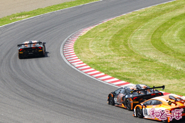 ランボルギーニ スーパートロフェオ モータースポーツ 鈴鹿サーキット