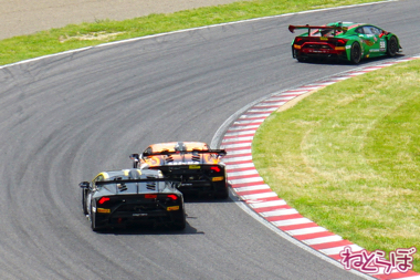 ランボルギーニ スーパートロフェオ モータースポーツ 鈴鹿サーキット