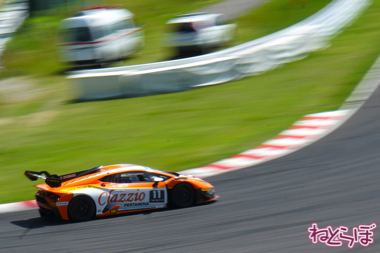 ランボルギーニ スーパートロフェオ モータースポーツ 鈴鹿サーキット
