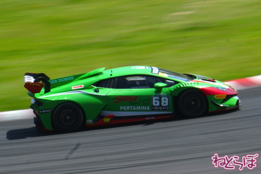 ランボルギーニ スーパートロフェオ モータースポーツ 鈴鹿サーキット