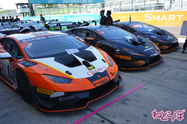 ランボルギーニ スーパートロフェオ モータースポーツ 鈴鹿サーキット