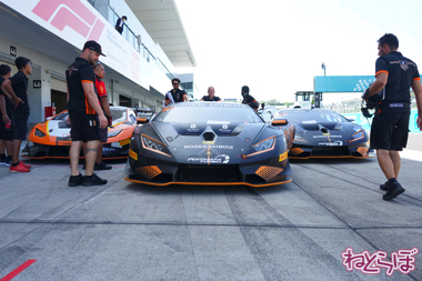 ランボルギーニ スーパートロフェオ モータースポーツ 鈴鹿サーキット
