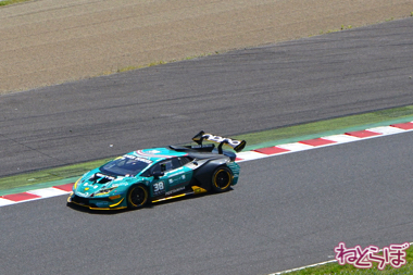 ランボルギーニ スーパートロフェオ モータースポーツ 鈴鹿サーキット