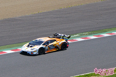 ランボルギーニ スーパートロフェオ モータースポーツ 鈴鹿サーキット