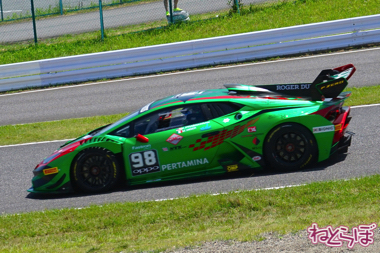 ランボルギーニ スーパートロフェオ モータースポーツ 鈴鹿サーキット