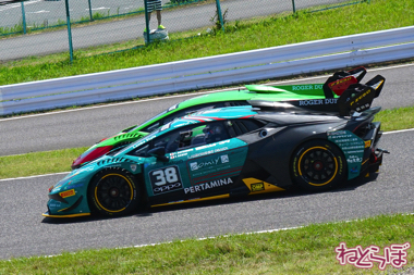 ランボルギーニ スーパートロフェオ モータースポーツ 鈴鹿サーキット