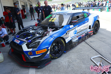 ランボルギーニ スーパートロフェオ モータースポーツ 鈴鹿サーキット