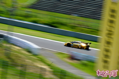ランボルギーニ スーパートロフェオ モータースポーツ 鈴鹿サーキット