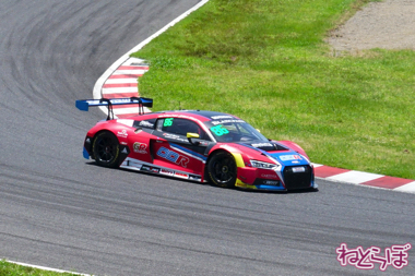 ランボルギーニ スーパートロフェオ モータースポーツ 鈴鹿サーキット