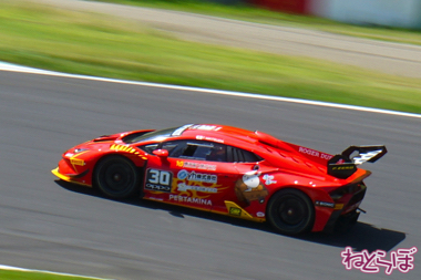 ランボルギーニ スーパートロフェオ モータースポーツ 鈴鹿サーキット