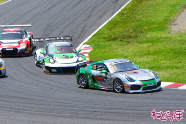 ランボルギーニ スーパートロフェオ モータースポーツ 鈴鹿サーキット