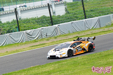 ランボルギーニ スーパートロフェオ モータースポーツ 鈴鹿サーキット