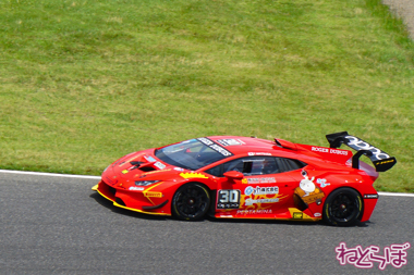 ランボルギーニ スーパートロフェオ モータースポーツ 鈴鹿サーキット