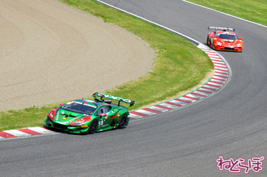 ランボルギーニ スーパートロフェオ モータースポーツ 鈴鹿サーキット