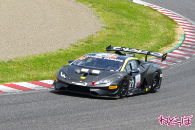 ランボルギーニ スーパートロフェオ モータースポーツ 鈴鹿サーキット