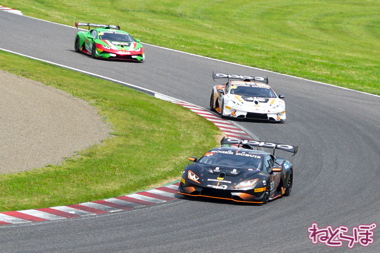 ランボルギーニ スーパートロフェオ モータースポーツ 鈴鹿サーキット