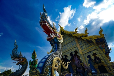 ホワイトテンプル ワット・ロンクン ワット・ロンスアテン