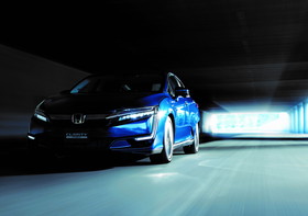 PHEV ホンダ クラリティ プリウスPHV 価格 燃費