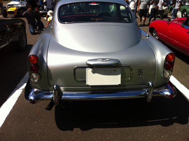 ボンドカー レゴ アストンマーティンDB5