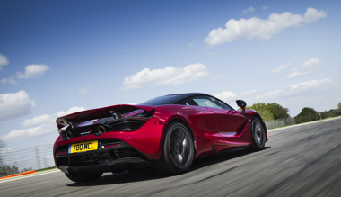 マクラーレン 720S スーパーカー 事故 スピード廃車