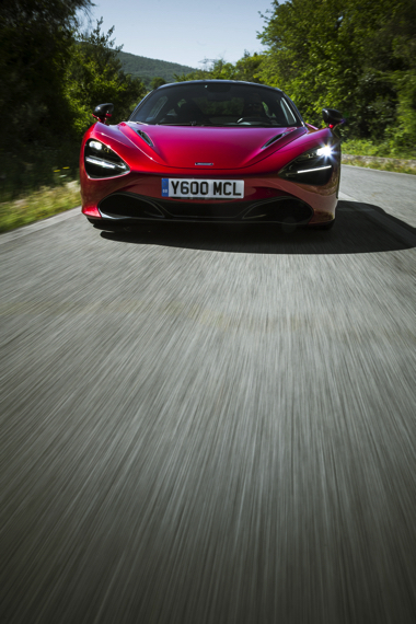 マクラーレン 720S スーパーカー 事故 スピード廃車