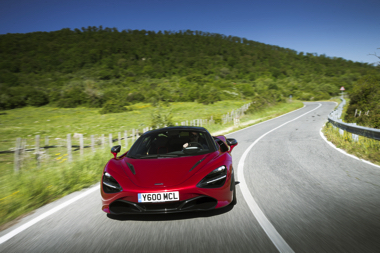 マクラーレン 720S スーパーカー 事故 スピード廃車