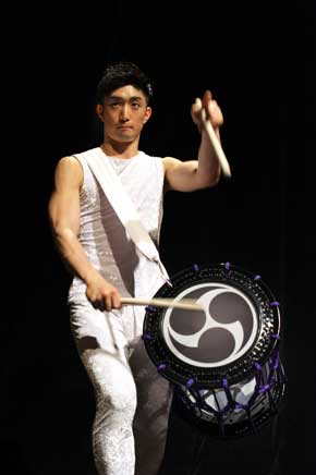 電子和太鼓 ローランド 鼓童 軽量化 ワイヤレス化