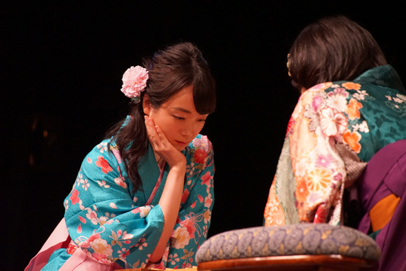 女流棋士の知と美