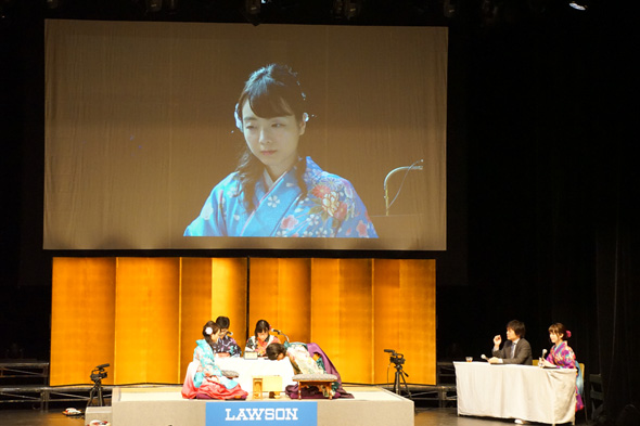 女流棋士の知と美