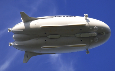 AIRLANDER10 飛行船 客室 インテリア