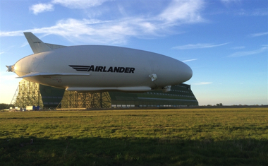 AIRLANDER10 飛行船 客室 インテリア