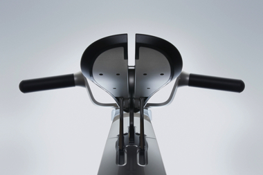 カングーロ AI ロボット バイク 変形