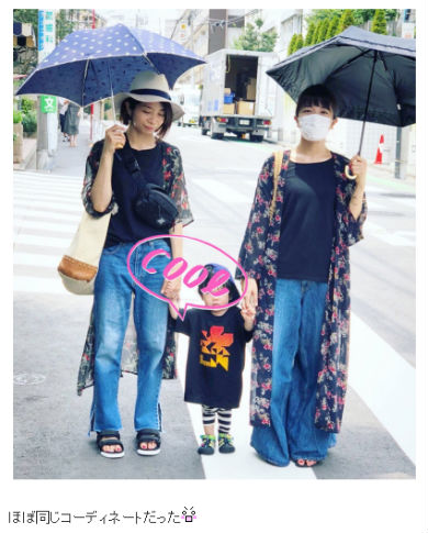 三倉佳奈 三倉茉奈 マナカナ 双子 双子コーデ どっち ハモり