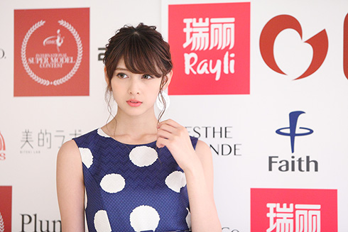 アンジェラ芽衣 10頭身ハーフ美女 この差って何ですか？