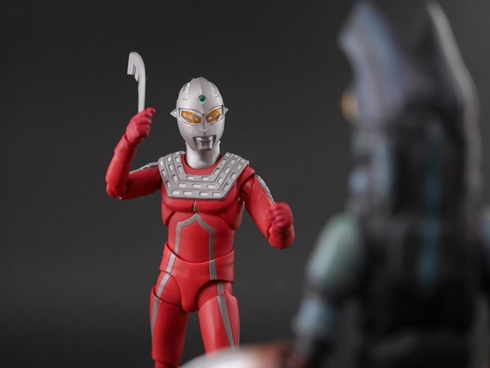 ウルトラセブン バルタン星人 ジオラマ フィギュア