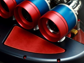 カッコイイ エキゾーストパイプ iPhoneスタンド