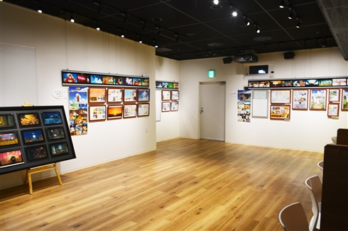 角川シネマ新宿がアニメ専門劇場としてリニューアル！　小さかったスクリーンを撤廃し展示やトークイベントも可能に