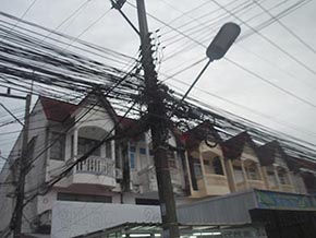 プーケットの電線