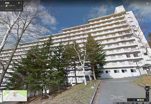 平面 立体 錯視 苗場 エッシャー マンション 写真