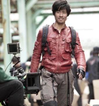 ケイン・コスギ