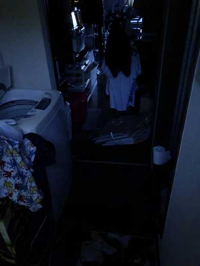 貞子 家 玄関 服 見間違え 怖い