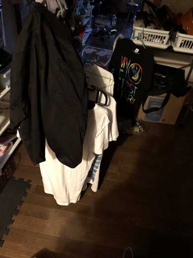 貞子 家 玄関 服 見間違え 怖い