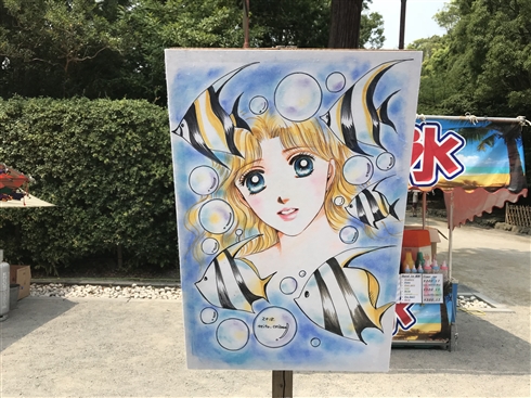 「鎌倉ぼんぼり祭2018」で庵野秀明監督のぼんぼりが一時的に撤去されるハプニングも、無事復活　「2020・21・22」という謎の文字列