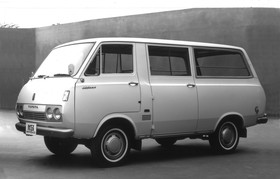 初代「ハイエース バン」