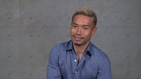 長友佑都 サッカー ドラゴンボール 金髪 スーパーサイヤ人 CM ブッチギリマッチ