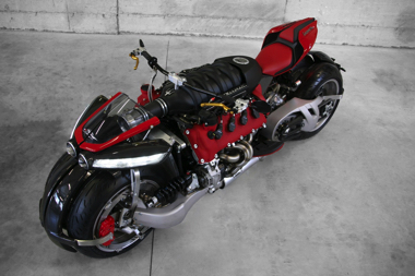 ラザレス LM847 バイク 四輪 マセラティ