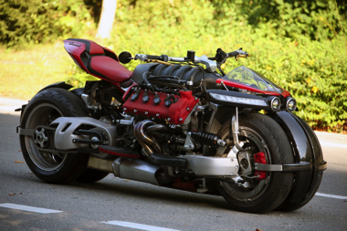 ラザレス LM847 バイク 四輪 マセラティ